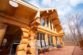 Greater Madawaska House | Crestview Chalet - Calabogie