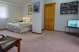 Promised Land Apartment | Roland Manor - a unit with a view