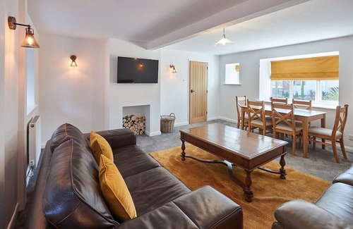 Sewerby House | Host & Stay | Low Barn Cottage