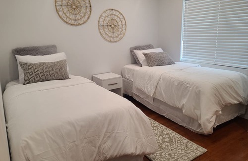 Canoga Park House | Cozy House