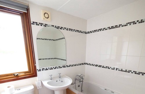 Diss Cabin | 2 bedroom accommodation in Horham, Eye