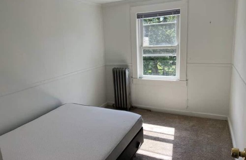 Waltham House | Spacious 4bed apartment near Brandeis & Bentley