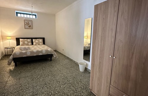 Seixal House | Charming 3-Bed Studio in Arrentela