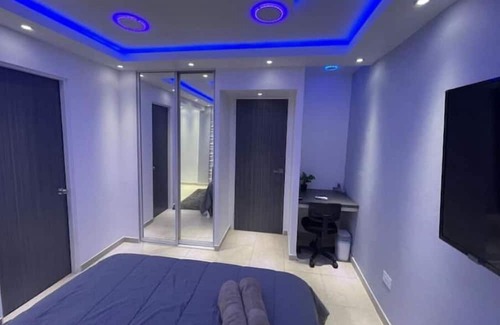 Levittown Apartment | Apartamento Elegante #2 cerca de la playa en Levittown