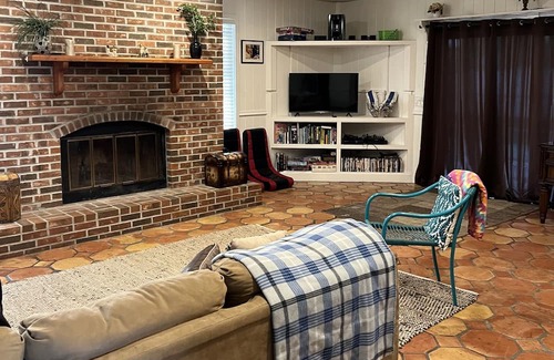 Boynton Beach House | Minutes from the beach