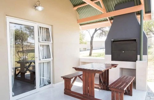 Windhoek House | Minutes Away from Haven Zoological Park! 2 Relaxing Chalets w/ Patio, Pool!
