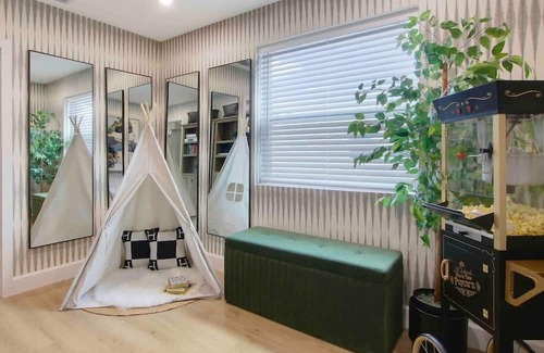Parker Ridge House | Lytle Palm House Summ