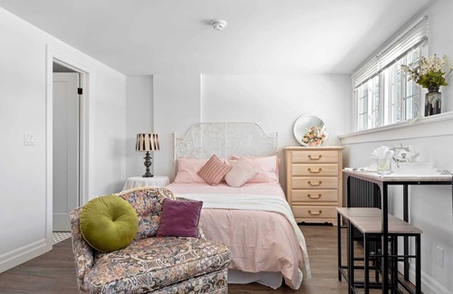 Burlington Apartment | Private Studio apartment in Burlington - U5