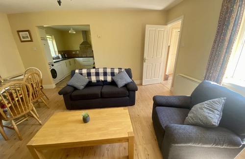 Carrick-on-Shannon Cottage | Leitrim Quay - Riverside Cottage No 8