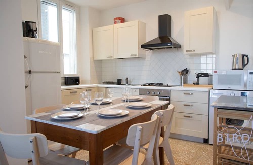 Antibes Old Town Apartment | Beautiful apartment Place Nationale in Antibes old town