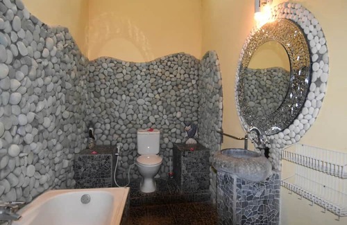 Banjartegehe Villa | Beachfront villa with private pool, garden and terrace