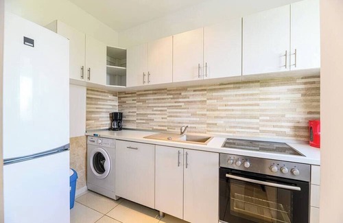 Brasov Condo | Belview 2BR Apartament