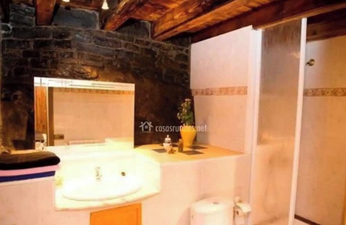 La Guingueta d'Aneu Ski Chalet | Chalet 'Casa Maria Antònia' with Mountain View, Private Terrace and Wi-Fi