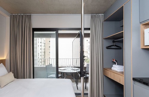 Jardins House | Studio novíssimo com varanda ao lado da Paulista