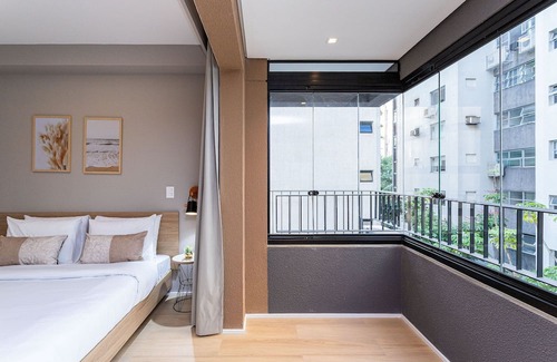 Jardins House | Studio Charmoso com Sacada e Cozinha | Jardins