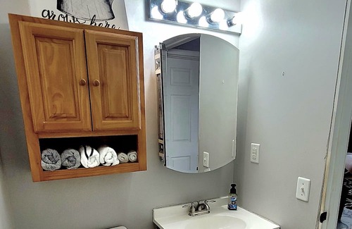 Eudora Apartment | Sweet Spot ! Especially if your traveling with a dog or big vehicles