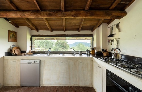 Pescaglia Cottage | Tuscan house in idyllic scenic tranquility in hills between Lucca and sea WiFi