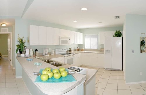 Pelican House | VILLA SUNSET KISS SW DREAMLESS BEAUTIFUL ON CHANNEL CROSSING WITH SEA ACCESS *****