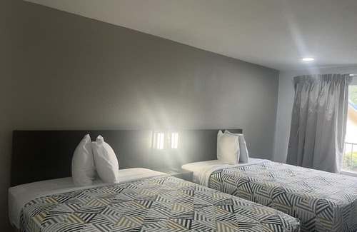 McComb Hotel | Motel 6 – Mccomb, Ms