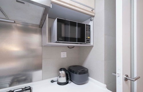 Xujiahui Bed & Breakfast | Tyms Stylish 2BR 1BA Retreat Yongxin