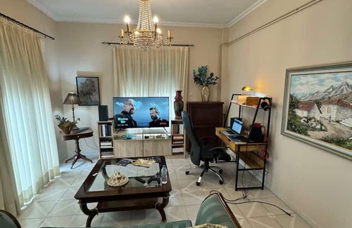 Trikala Condo | Big Apartment near the Park