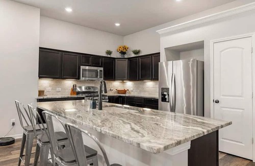 Navasota House | House at Pecan Lakes Golf course. Charming 3-bedroom 2 bath in Navasota .