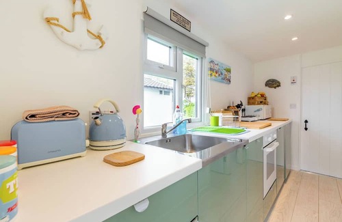 Mundesley Ski Chalet | Host & Stay | The Happy Hedgehog