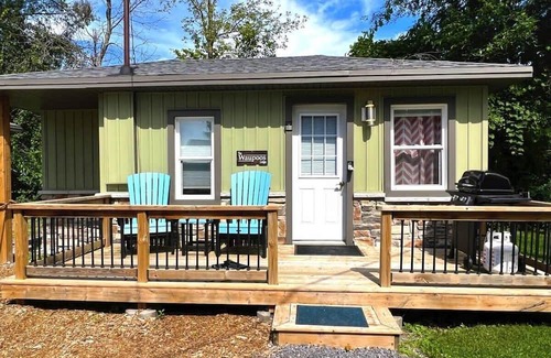Bloomfield House | The Waupoos Cozy Couple's Getaway in PEC