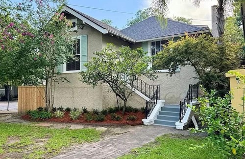 Audubon House | Charming 4-bedroom house with WiFi, AC steps to Universities in New Orleans