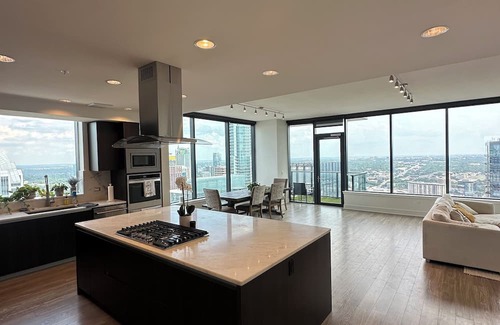 Civic District Condo | Downtown Penthouse - 3bed 4bath in the Heart of the Action