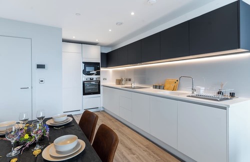 Castlefield Apartment | Experience luxury living in Manchester’s Deansgate with Staycasa Accommodations