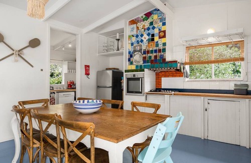 St Leonards House | Seaside Sanctuary - Beautiful family home located right next to the beach.