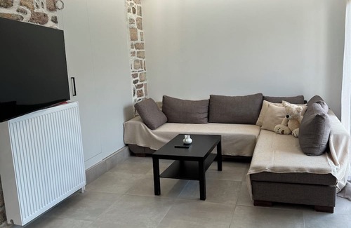 Sitaralona House | Villa Sitaralona stone house near lake Trihonida