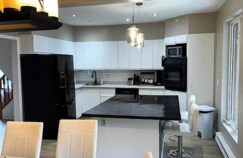 Sudbury House | Modern Home in Greater Sudbury(NO Cleaning Fee’s)