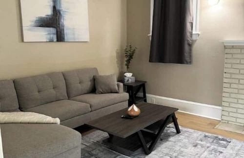Sudbury House | Modern Home in Greater Sudbury(NO Cleaning Fee’s)