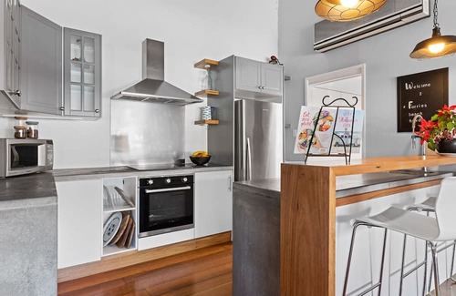 Forresters Beach House | Beachside Bliss Forresters Beach