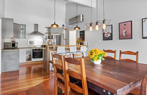 Forresters Beach House | Beachside Bliss Forresters Beach