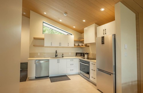 Ucluelet Cabin | NEW Calmwater 1: New Built Waterfront Cabin in Ucluelet