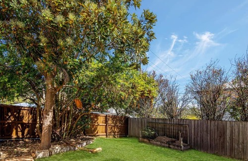 Holland Park West House | 4BDR 2BTH Home Holland Park