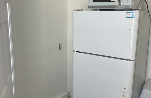 North End Apartment | 1BR apartment near the beach