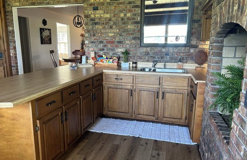 Slocomb House | Beautiful large country 3 bedroom home with acreage and ponds.