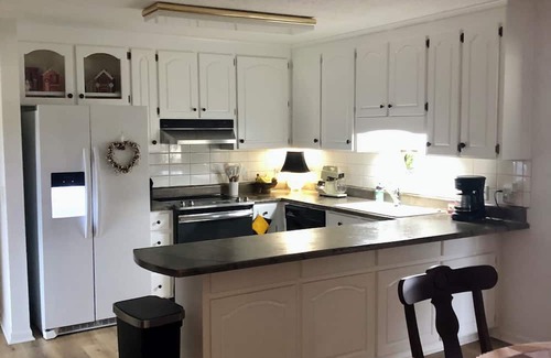 Slocomb House | Beautiful large country 3 bedroom home with acreage and ponds.