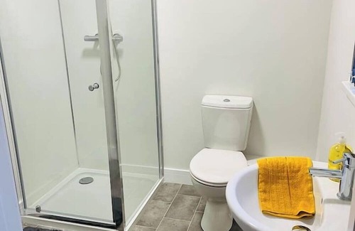 Derby House | Delightful 5-Bed All En Suite Home