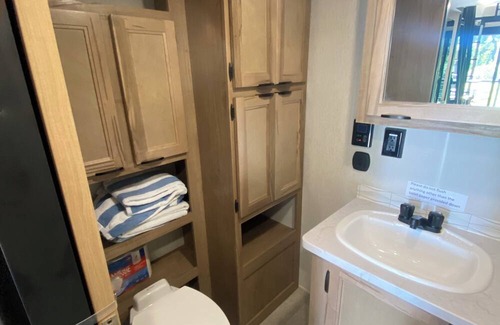 Indianapolis House | Enchanting Tiny Home on Two Wooded Acres with Water Access in Indianapolis