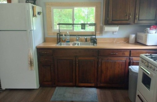 West Branch Cabin | Cozy 2-bedroom cabin in serene West Branch with AC, WiFi