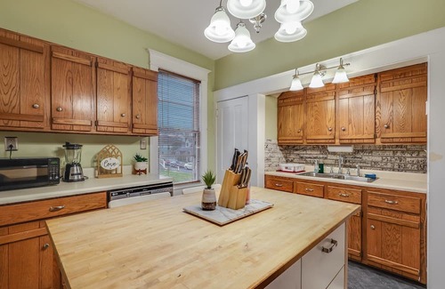 Cumberland House | NEW LISTING! Your Private Oasis with Stunning Mountain Vistas by RedAwning