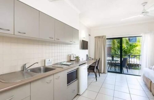 Cairns Apartment | Cairns City Oasis King Bed Studio; Pool & BBQ