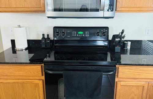 Riverview House | Cozy retreat on the lake view