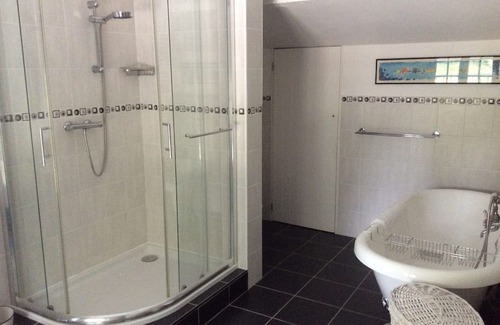 Saint-Vaize Villa | NEW TO VRBO 3 bed Charentaise villa, heated pool, private garden, games room