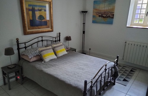 Saint-Vaize Villa | NEW TO VRBO 3 bed Charentaise villa, heated pool, private garden, games room